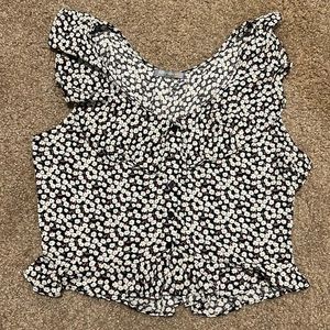 Good‎ Luck Gem Cropped Ruffle Button Front Blouse XL